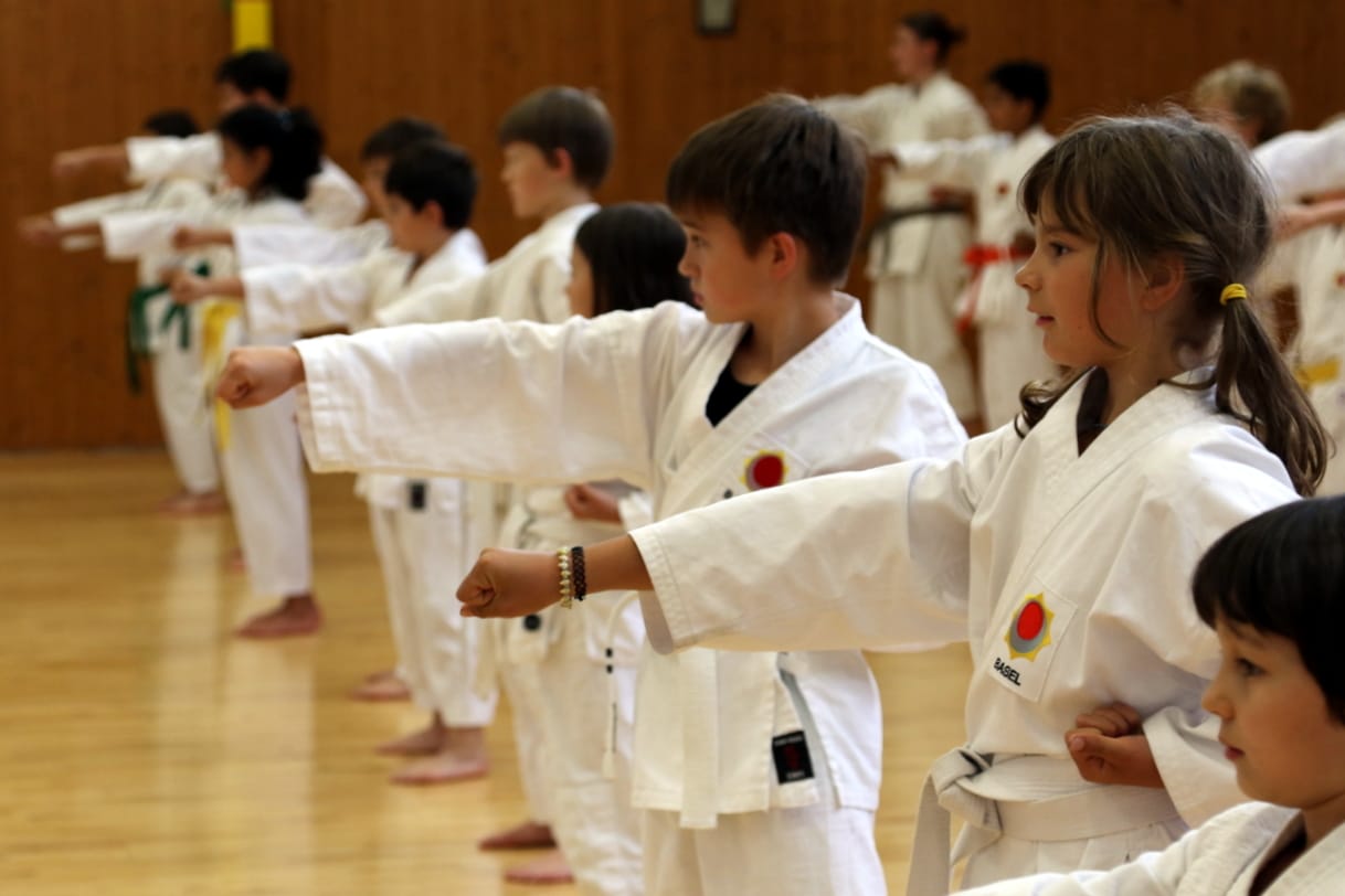 Karatekai Basel - 1. Karatekai Basel Eltern / Kind Training
